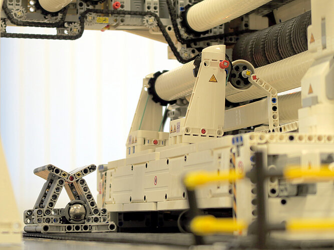 Universal_LEGO_Technic_Bild_04.jpg